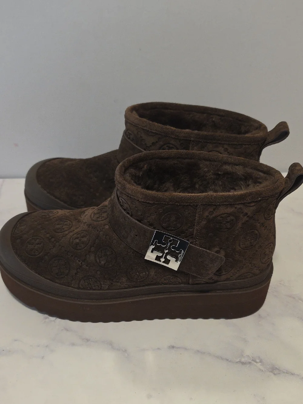 Tory Burch Brown Logo Quilted Shearling-Lined Ankle Boots  Brand New  No Tag